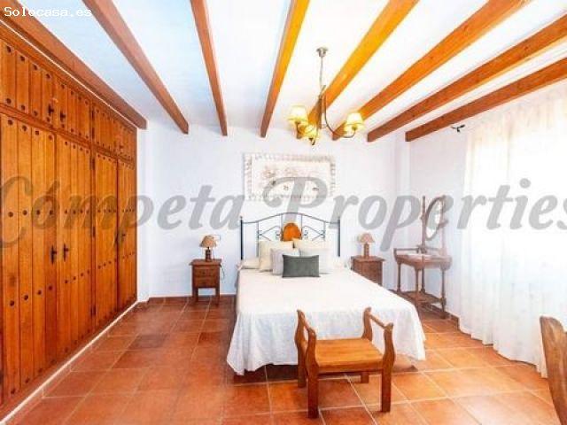 Casa en alquiler en Cómpeta