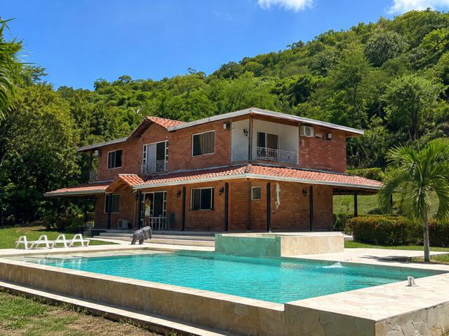 Casa en arriendo en Antioquia, El Espinal