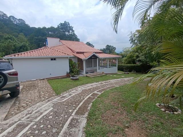 Casa en arriendo en Santander