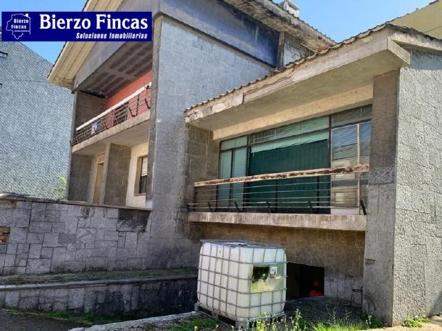 Casa en venta en Bembibre
