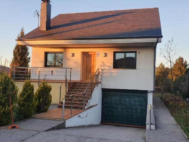 Casa en venta en Bembibre, Matachana