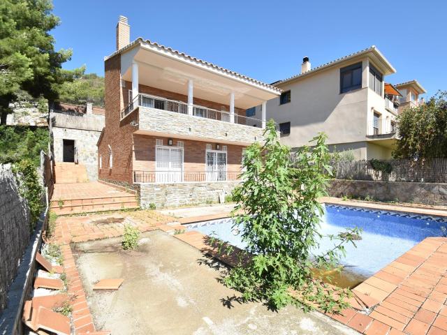 Casa en venta en Canyelles