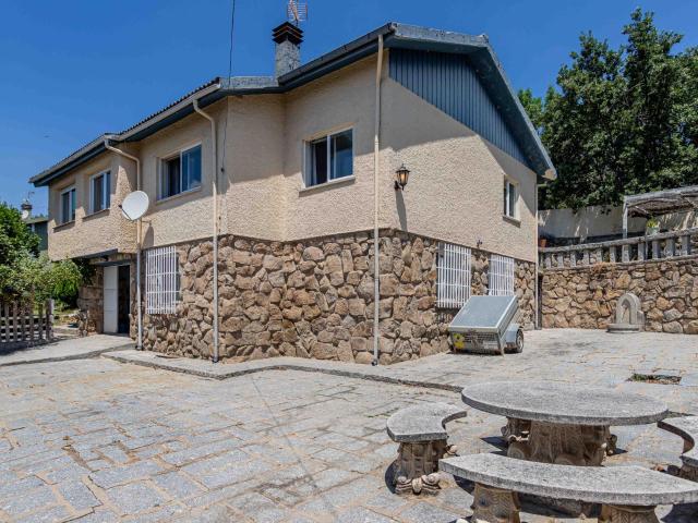 Casa en venta en Cercedilla