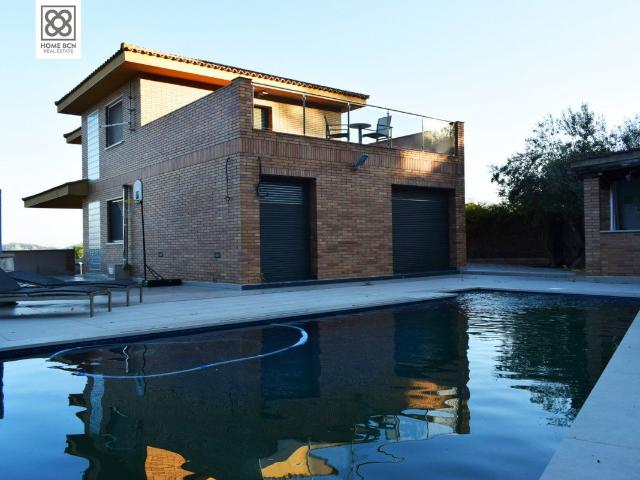 Casa en venta en Cervelló