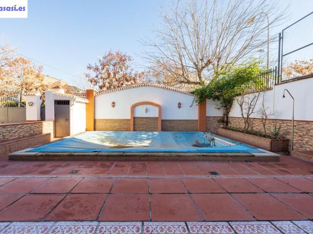 Casa en venta en Granada, Zaidín - Vergeles