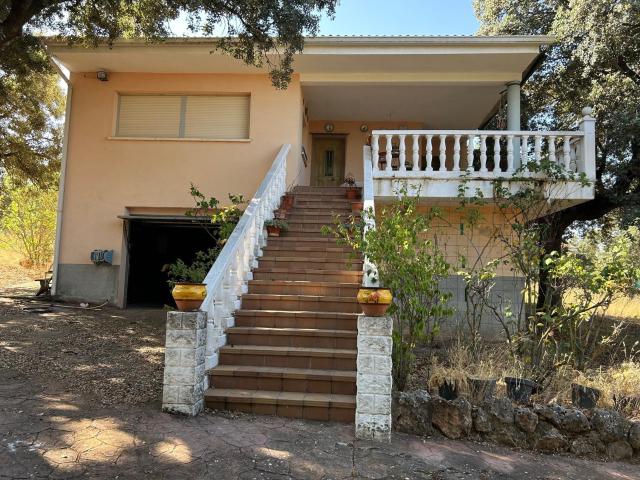 Casa en venta en Hontoba