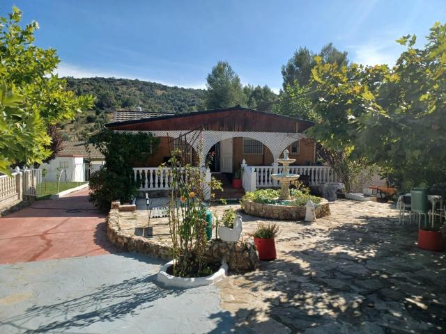 Casa en venta en Hontoba, Los Manantiales