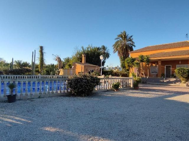 Casa en venta en La Hoya, el Derramador