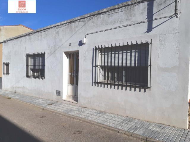 Casa en venta en La Roca De La Sierra