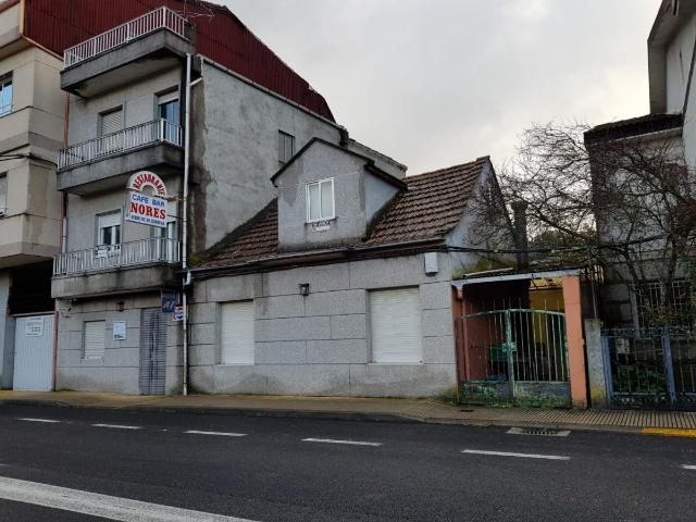 Casa en venta en Leiro