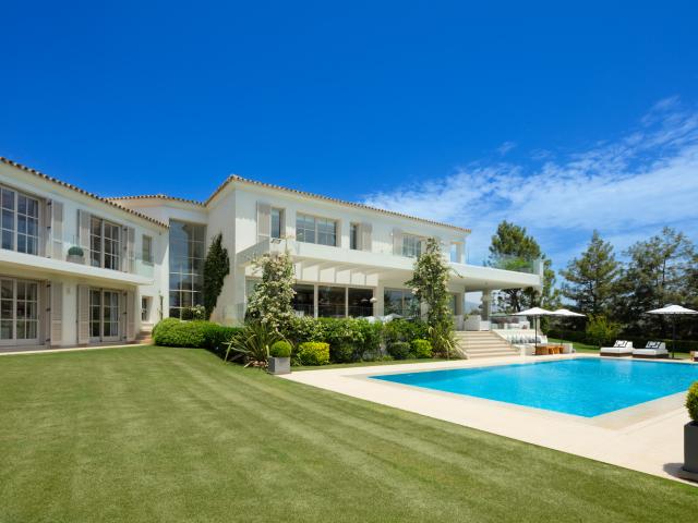 Casa en venta en Nueva Andalucía, Costa del Sol Occidental