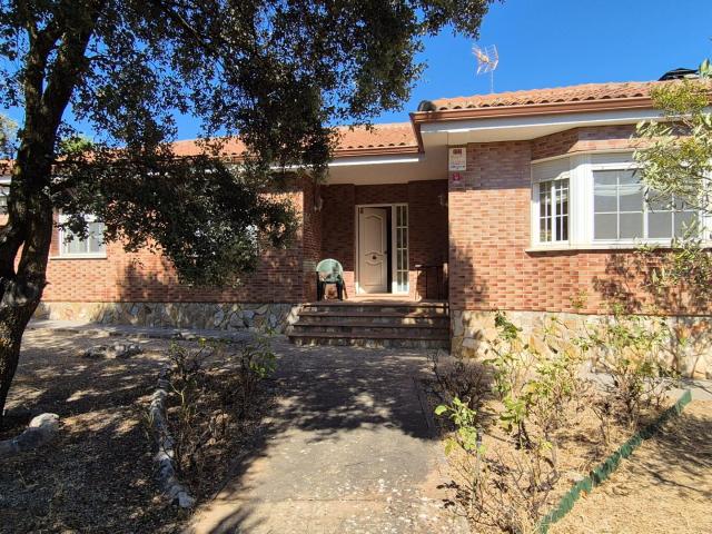 Casa en venta en Nuevo Baztán, Eurovillas