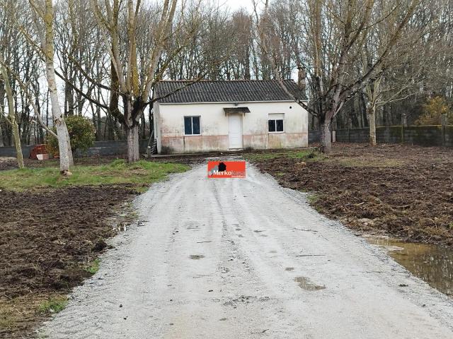 Casa en venta en O Corgo