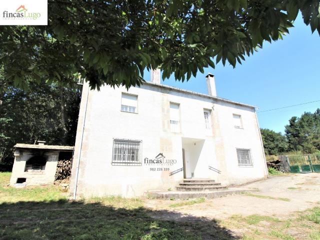 Casa en venta en O Corgo