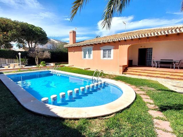 Casa en alquiler en Orihuela, Urbanización La Zenia