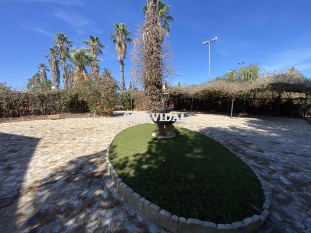 Casa en alquiler en Orihuela, Urbanización la Florida