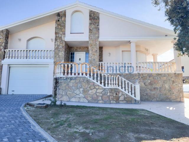 Casa en venta en Otero De Herreros, La Estación