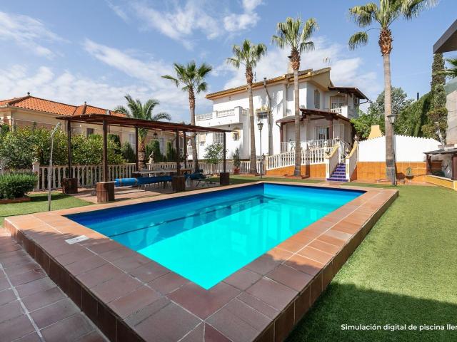 Casa en venta en Peligros, Monteluz