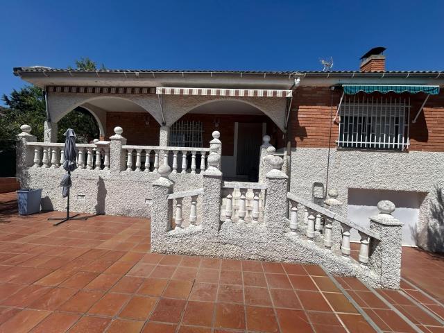 Casa en venta en Pioz, La Arboleda