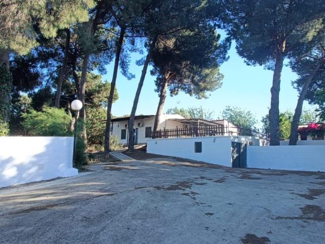 Casa en venta en Rociana Del Condado