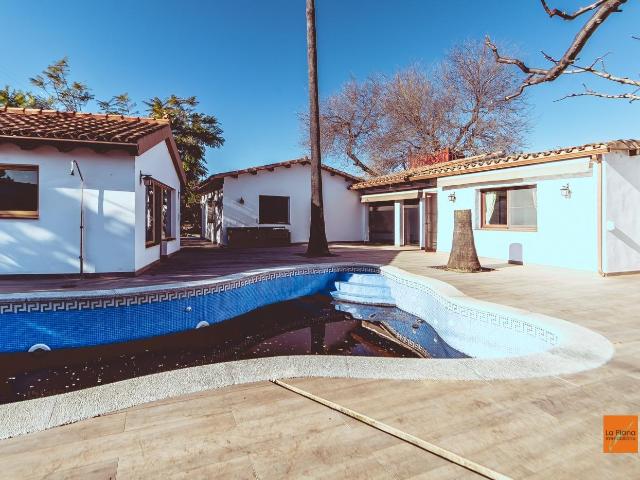 Casa en venta en Santa Bàrbara