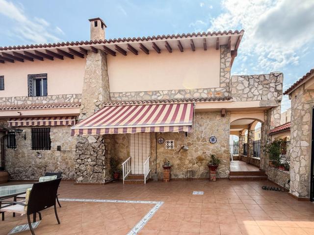 Casa en venta en Sellent