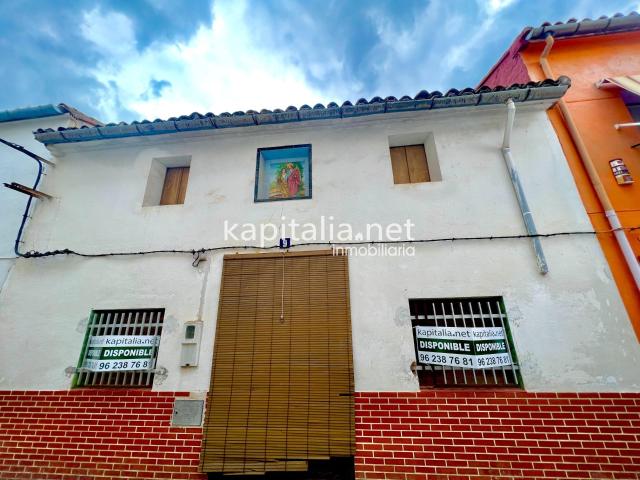 Casa en venta en Vallada