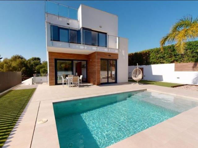 Villa en venta en Alicante, 1