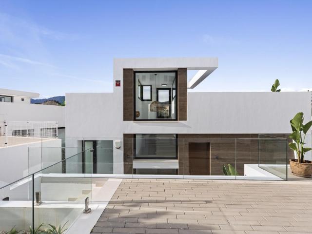 Chalet en venta en Resinera-Voladilla, Costa del Sol Occidental