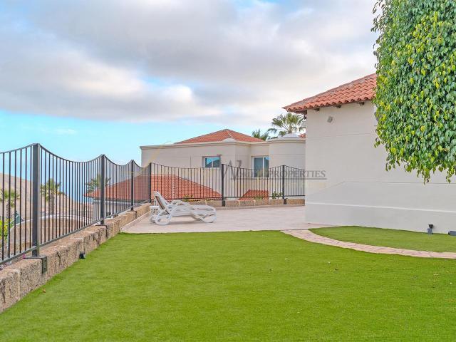 Chalet en venta en El Bebedero, Arona
