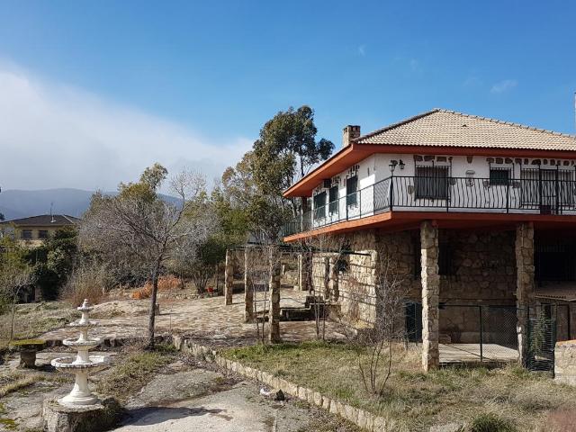 Casa en venta en El Tiemblo, Castilla y León