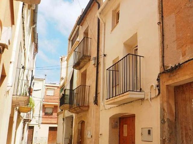Villa en venta en Gandesa