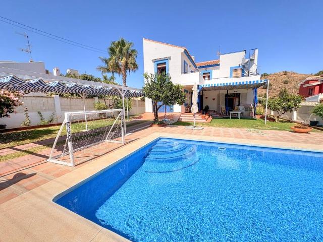 Chalet en venta en Chilches, Vélez-Málaga
