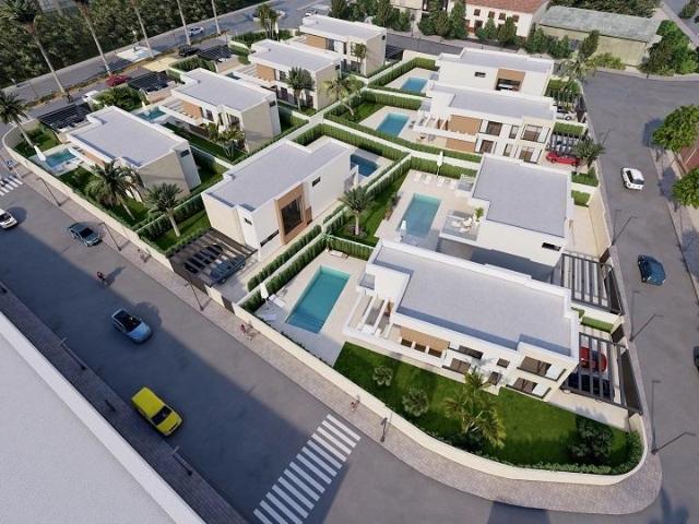 Chalet en venta en Castillo de la Duquesa, Costa del Sol Occidental