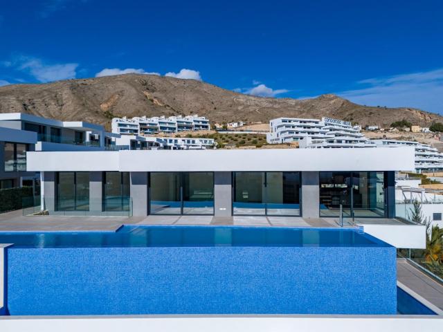 Villa en venta en Finestrat, Urbanització Golf Badia
