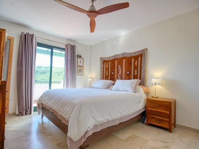 Chalet en venta en Castillo de la Duquesa, Costa del Sol Occidental