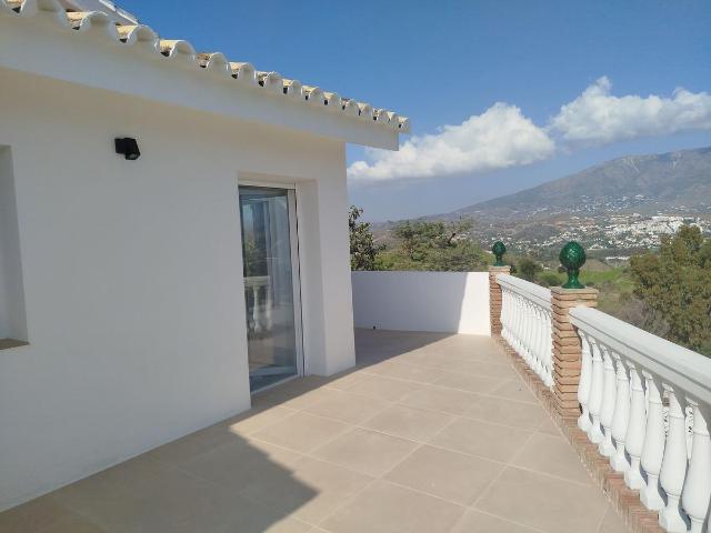 Chalet en venta en Cerros del Águila, Costa del Sol Occidental