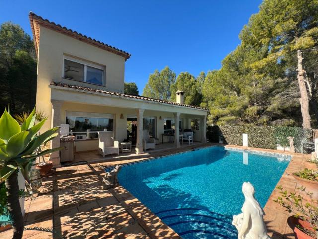 Chalet en venta en Pedreguer, Valencia