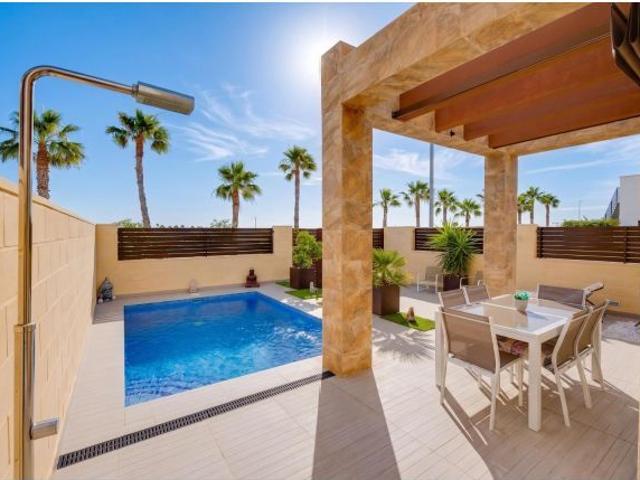 Casa en venta en Urbanización Doña Pepa, el Baix Segura / La Vega Baja