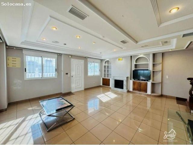Casa en venta en Cala del Moro, Torrevieja