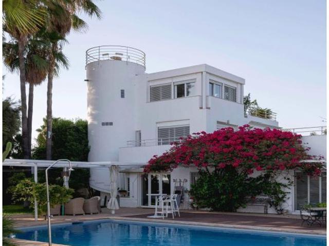 Casa en venta en Valencina De La Concepción, Andalucía