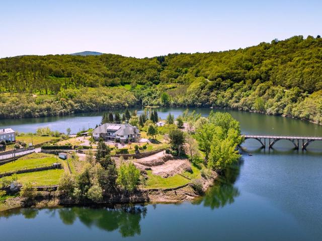 Chalet en venta en Viana Do Bolo, A Cruz