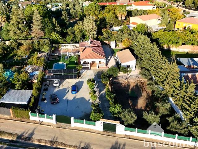 Chalet en venta en Linares, Andalucía