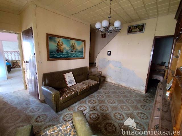 Villa en venta en Linares