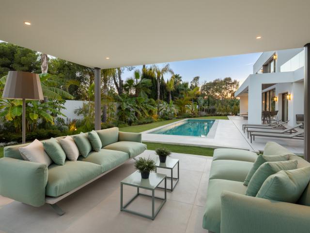Chalet en venta en La Carolina, Costa del Sol Occidental