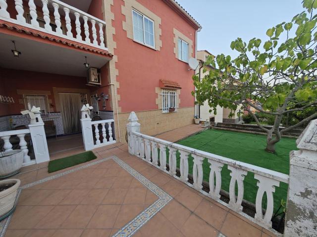 Chalet en venta en Ibarruri - La Esperanza, Plasencia