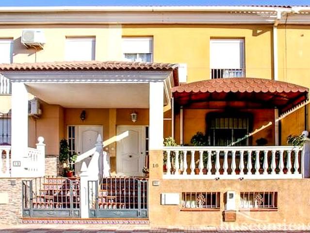 Chalet en venta en Torreblascopedro, Andalucía