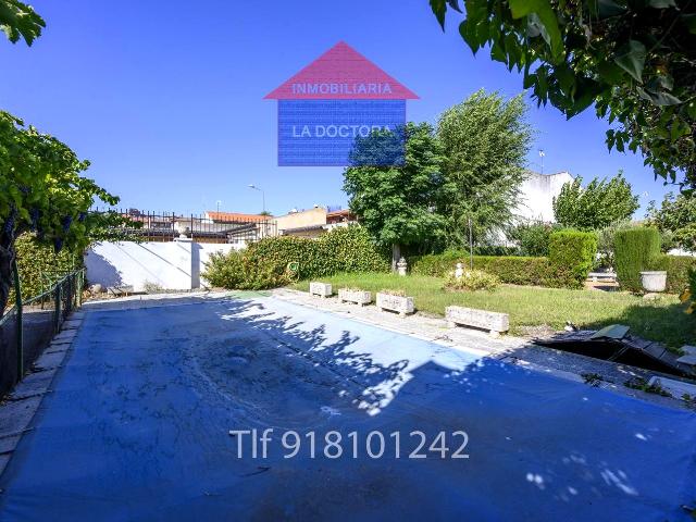Chalet en venta en Villamanta, Madrid