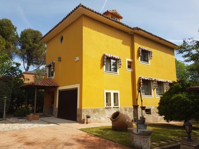 Casa en venta en Villalbilla, Urbanización Zulema