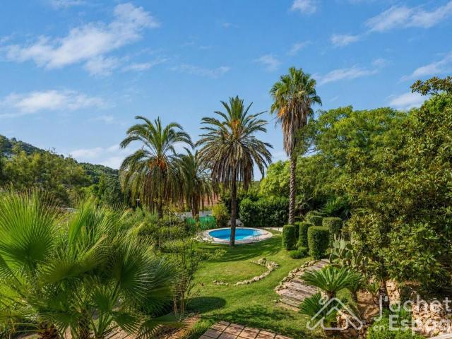Chalet en venta en Urbanización El Bosque, La Hoya de Buñol